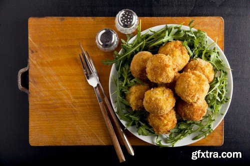 Fried cheese balls-7xJPEGs