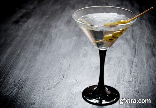 Alcoholic cocktail 2-8xJPEGs