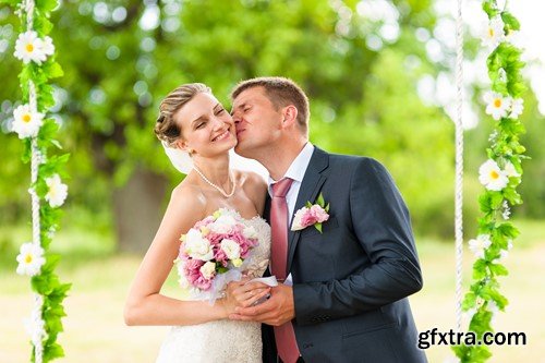 Beautiful wedding couple, 10 x UHQ JPEG