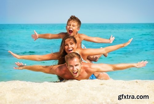 Collection of family travel family mom dad children child vacation autorallies holidays 25 HQ Jpeg