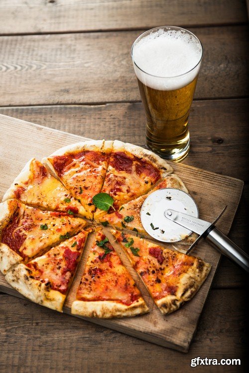 Pizza and beer 1-5xJPEGs