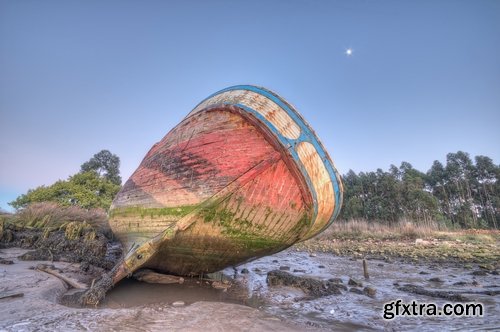 Collection of wreck shipwreck rusty metal remains of sea boat 25 HQ Jpeg