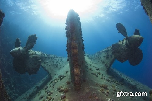 Collection of wreck shipwreck rusty metal remains of sea boat 25 HQ Jpeg