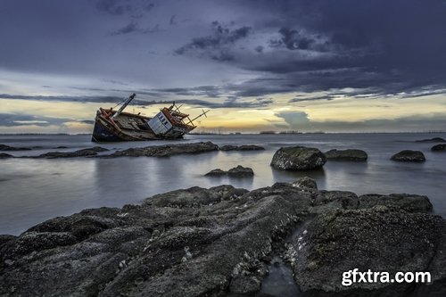 Collection of wreck shipwreck rusty metal remains of sea boat 25 HQ Jpeg