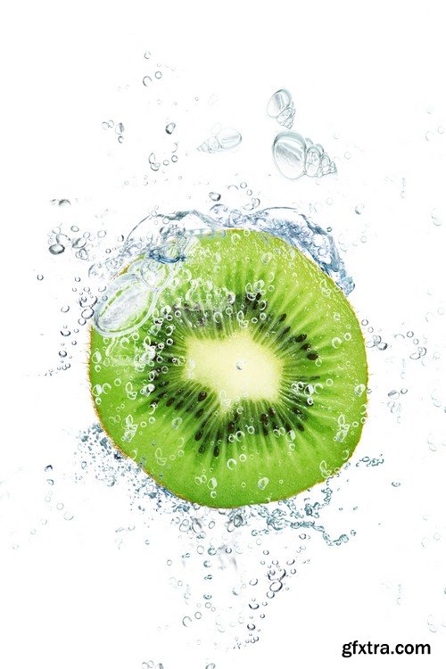 Fruit in spray of water-7xUHQ JPEG