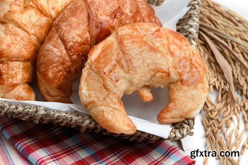 French Croissants - 26xUHQ JPEG