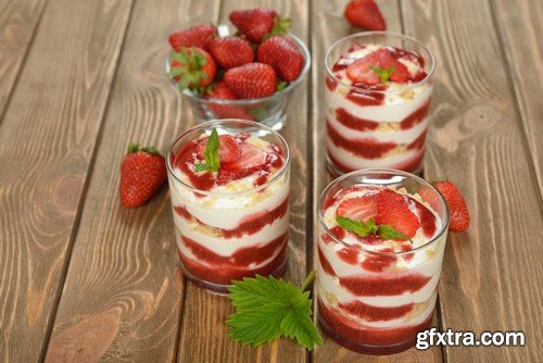 Dessert in glass with fruit-6xUHQ JPEG