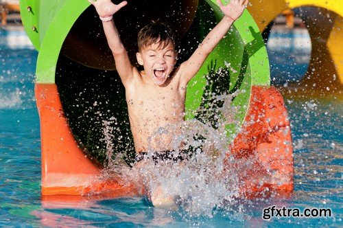 People in water park - 5 UHQ JPEG