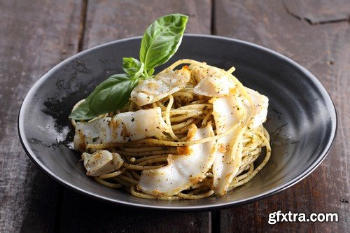 Pasta with seafood - 6 UHQ JPEG