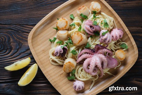 Pasta with seafood - 6 UHQ JPEG