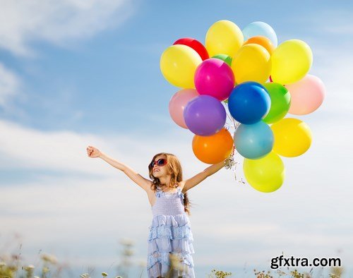 Happy Family & Colorful Balloons - 30xUHQ JPEG