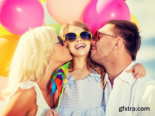 Happy Family & Colorful Balloons - 30xUHQ JPEG