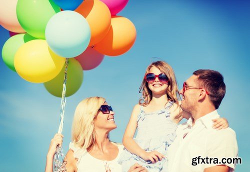 Happy Family & Colorful Balloons - 30xUHQ JPEG