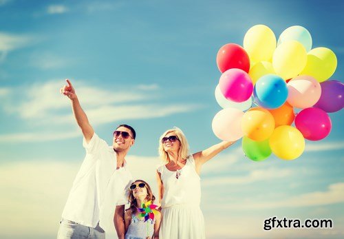 Happy Family & Colorful Balloons - 30xUHQ JPEG