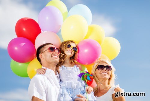 Happy Family & Colorful Balloons - 30xUHQ JPEG