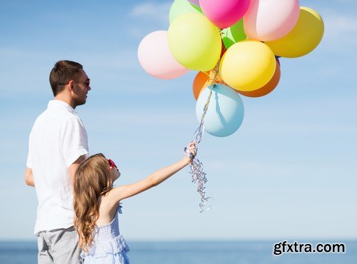 Happy Family & Colorful Balloons - 30xUHQ JPEG