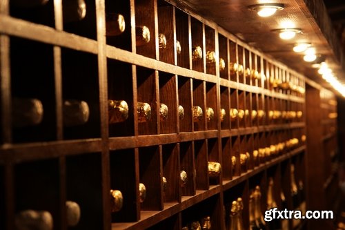 Collection wine cellar barrel room capacity basement 25 HQ Jpeg