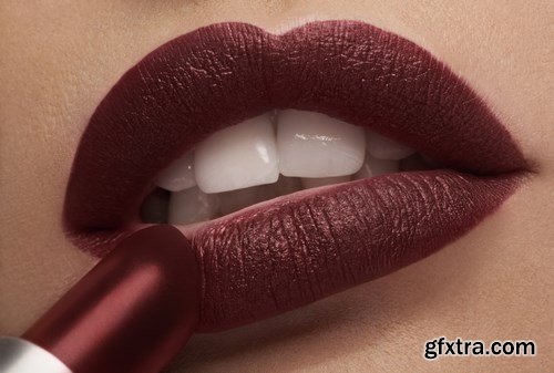 Female Lips - 25xUHQ JPEG