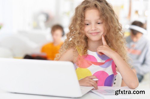 Girls on lesson of art, schoolgirl