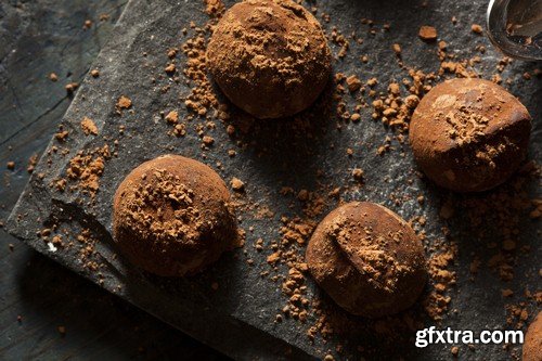 Chocolate truffle 1 - 8 UHQ JPEG