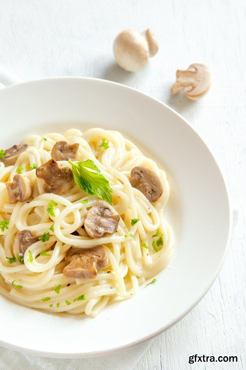 Pasta with mushrooms - 5 UHQ JPEG