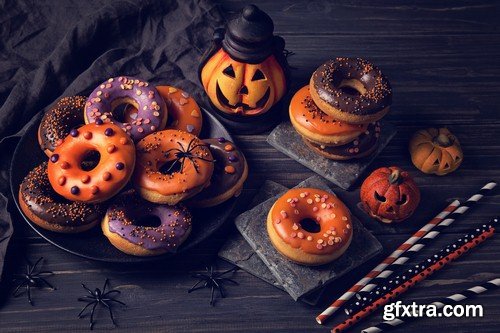 Halloweeen donuts - 12 UHQ JPEG