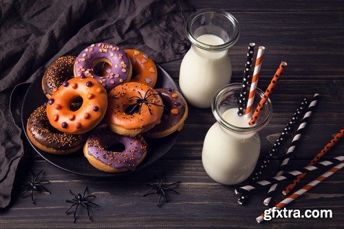 Halloweeen donuts - 12 UHQ JPEG