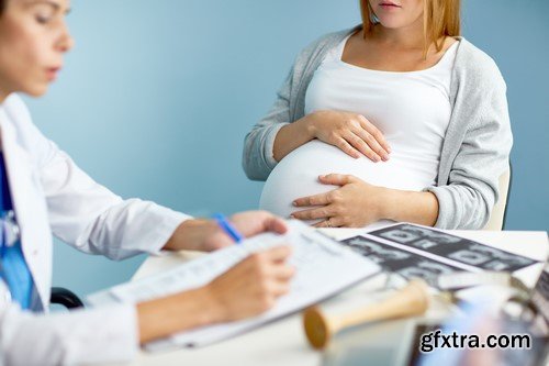 Consultant obstetrician pregnant on inspection 7X JPEG