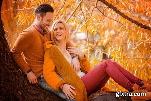 Couple in the Autumn Park - 9 UHQ JPEG