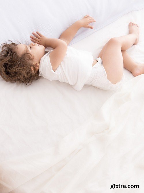 Sleeping baby 2 - 5 UHQ JPEG