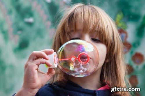 Collection soap bubble female child blowing bubbles 25 HQ Jpeg