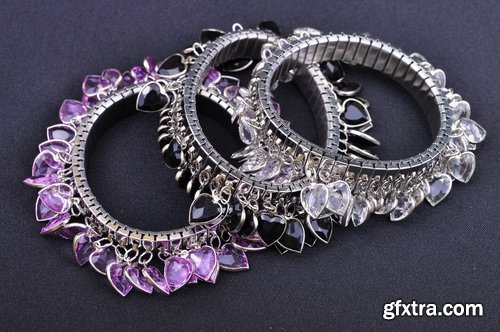 Collection of jewelry jewel gemstone bangle brooch 25 HQ Jpeg