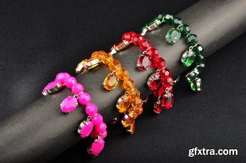 Collection of jewelry jewel gemstone bangle brooch 25 HQ Jpeg