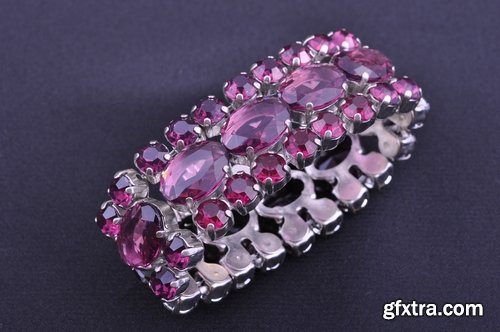 Collection of jewelry jewel gemstone bangle brooch 25 HQ Jpeg