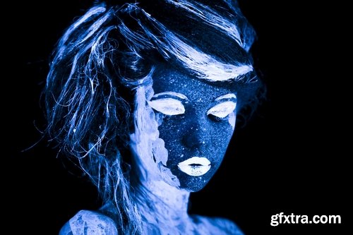 Collection of ultraviolet girl woman in fluorescent paint body painting 25 HQ Jpeg