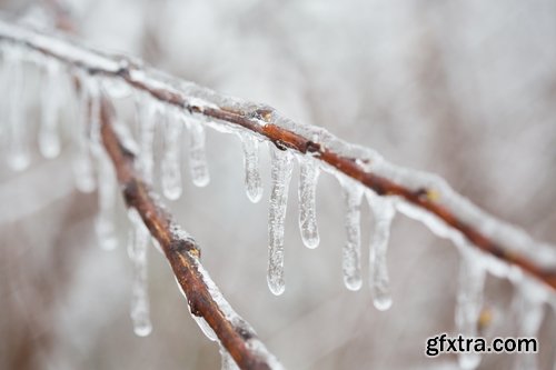 Collection Icicle frozen water roof 25 HQ Jpeg