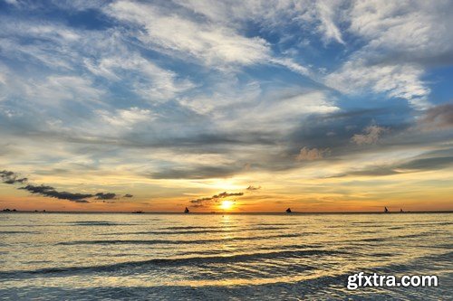 Beautiful Sunset and Sailboat - 12xUHQ JPEG