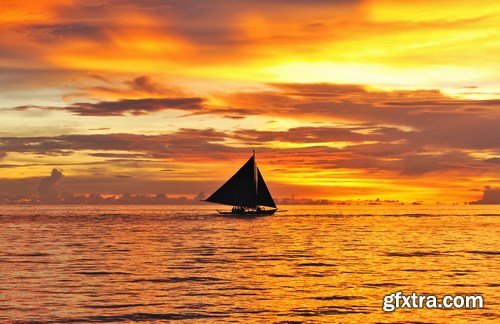 Beautiful Sunset and Sailboat - 12xUHQ JPEG