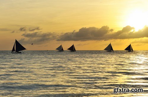 Beautiful Sunset and Sailboat - 12xUHQ JPEG