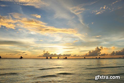 Beautiful Sunset and Sailboat - 12xUHQ JPEG