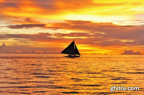 Beautiful Sunset and Sailboat - 12xUHQ JPEG