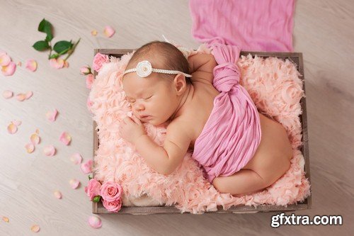 Baby and rose petals - 5 UHQ JPEG