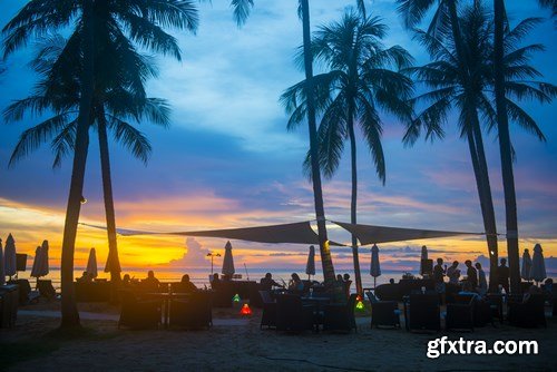 Romantic Dinner on the Ocean Coast - 11xUHQ JPEG