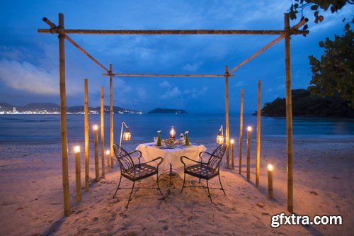 Romantic Dinner on the Ocean Coast - 11xUHQ JPEG