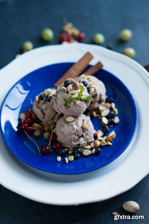 Ice cream with nuts - 5 UHQ JPEG