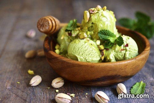 Ice cream with nuts - 5 UHQ JPEG