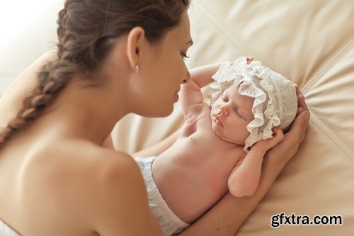 Mother and Baby - 20xUHQ JPEG Photo Stock