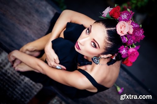 Collection of woman girl with a rose bouquet flower 25 HQ Jpeg