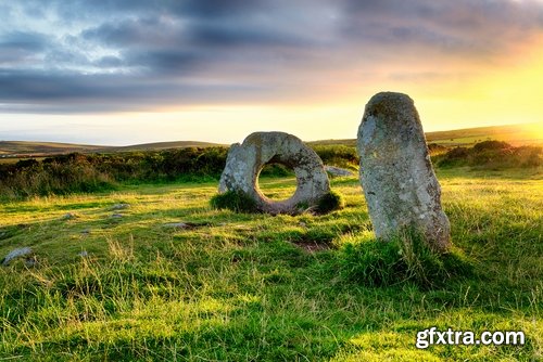 Collection of historical monument megalith stone Stonehenge Easter Island 25 HQ Jpeg