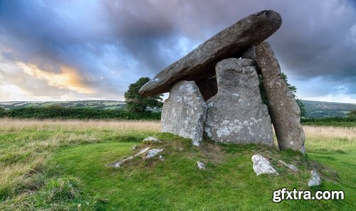 Collection of historical monument megalith stone Stonehenge Easter Island 25 HQ Jpeg